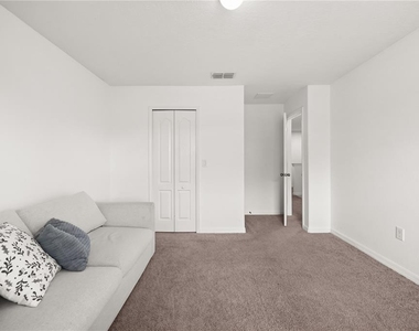 7668 Fairgrove Avenue - Photo Thumbnail 6