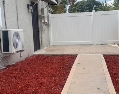618 Jupiter Way - Photo Thumbnail 10