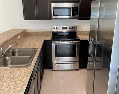 193 Holly Village Drive - Photo Thumbnail 9