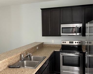 193 Holly Village Drive - Photo Thumbnail 8