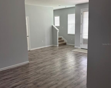 193 Holly Village Drive - Photo Thumbnail 5