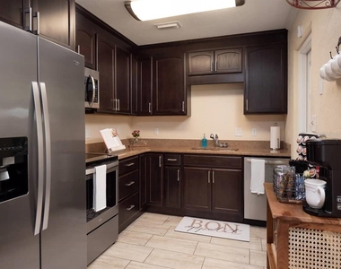 1425 Ne 13th Street - Photo Thumbnail 18
