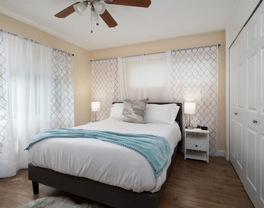 1425 Ne 13th Street - Photo Thumbnail 4