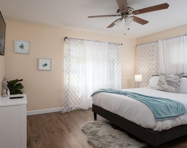 1425 Ne 13th Street - Photo Thumbnail 15