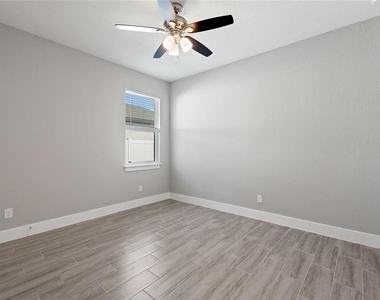 326 Royal Palm Way - Photo Thumbnail 23