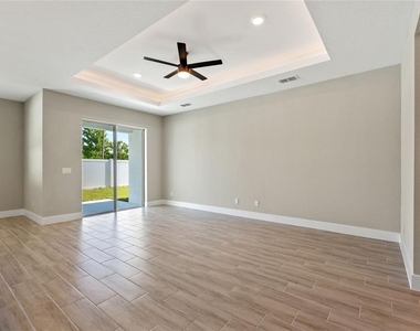 326 Royal Palm Way - Photo Thumbnail 13
