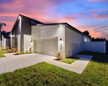 326 Royal Palm Way - Photo Thumbnail 5