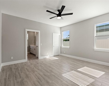 326 Royal Palm Way - Photo Thumbnail 26