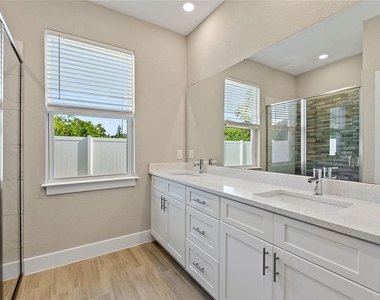 326 Royal Palm Way - Photo Thumbnail 28