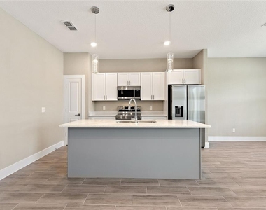 326 Royal Palm Way - Photo Thumbnail 18