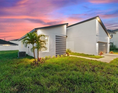 217 Cimarron Drive - Photo Thumbnail 5