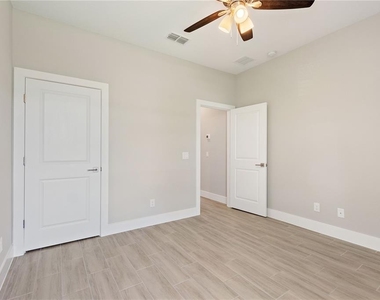 217 Cimarron Drive - Photo Thumbnail 21