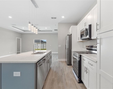 217 Cimarron Drive - Photo Thumbnail 15