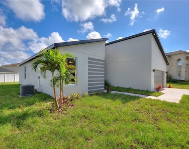 217 Cimarron Drive - Photo Thumbnail 4