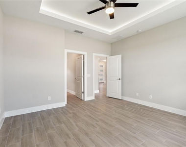 217 Cimarron Drive - Photo Thumbnail 23