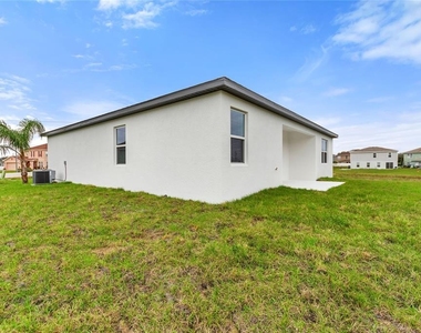 1057 Sabine Place - Photo Thumbnail 27