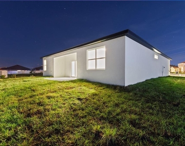1057 Sabine Place - Photo Thumbnail 30
