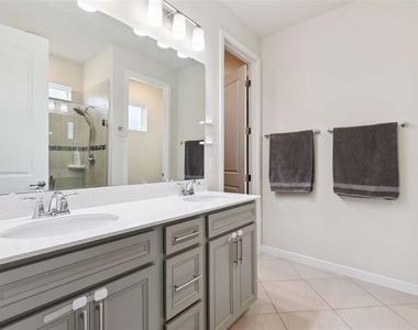 6306 Cedar Chase Court - Photo Thumbnail 14