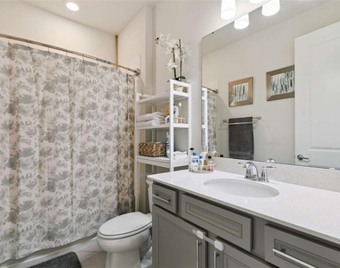 6306 Cedar Chase Court - Photo Thumbnail 15
