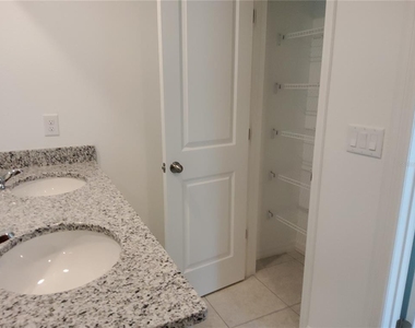 1816 Fan Palm Drive - Photo Thumbnail 7