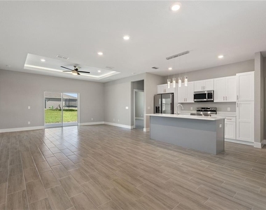 205 Hyacinth Court - Photo Thumbnail 12