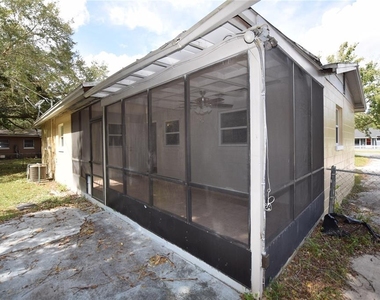 202 James Court - Photo Thumbnail 3