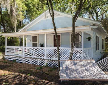 1005 Ne 3rd Avenue - Photo Thumbnail 2
