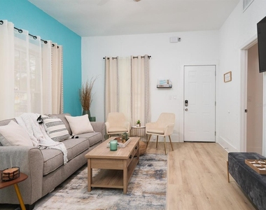 1005 Ne 3rd Avenue - Photo Thumbnail 7