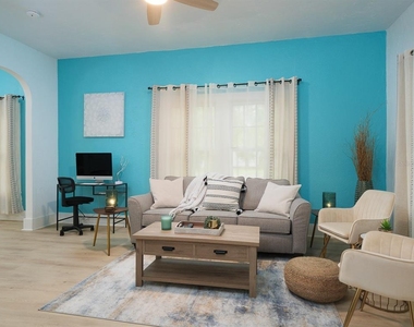 1005 Ne 3rd Avenue - Photo Thumbnail 8