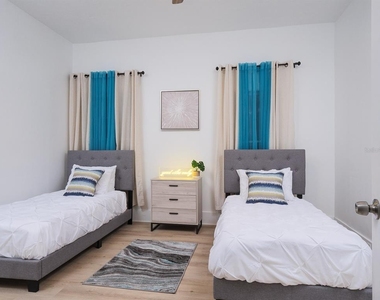 1005 Ne 3rd Avenue - Photo Thumbnail 21
