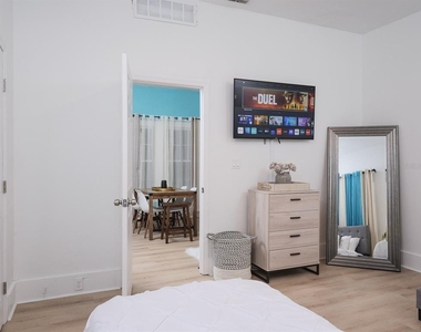 1005 Ne 3rd Avenue - Photo Thumbnail 22