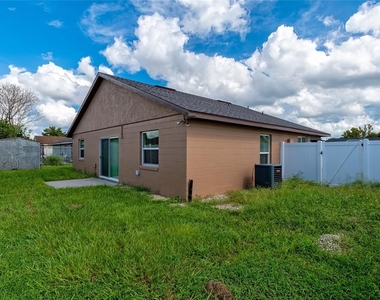 166 Alameda Drive - Photo Thumbnail 8