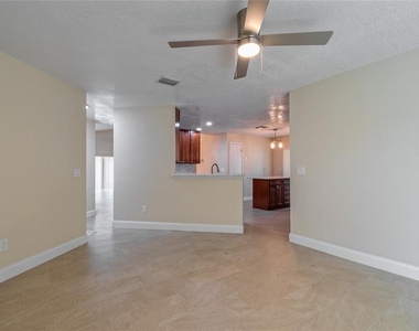 166 Alameda Drive - Photo Thumbnail 11