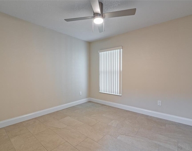 166 Alameda Drive - Photo Thumbnail 27