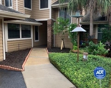 7760 Harlie Street - Photo Thumbnail 15