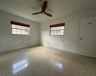 504 Adirondack Avenue - Photo Thumbnail 6