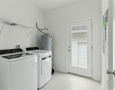 2301 White Buffalo Street - Photo Thumbnail 15
