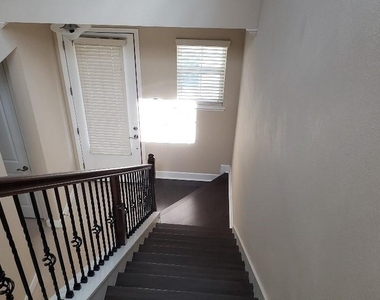 13818 Eliot Avenue - Photo Thumbnail 27