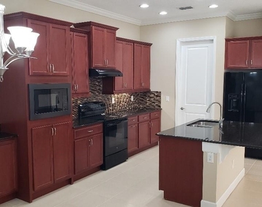 13818 Eliot Avenue - Photo Thumbnail 11