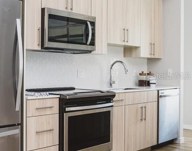 119-2 E Pine Street - Photo Thumbnail 41