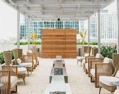 119-2 E Pine Street - Photo Thumbnail 20