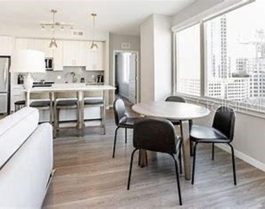 119-2 E Pine Street - Photo Thumbnail 6