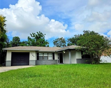 1786 Giles Street - Photo Thumbnail 2