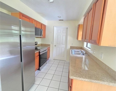 1786 Giles Street - Photo Thumbnail 5