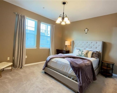 6624 Time Square Avenue - Photo Thumbnail 18