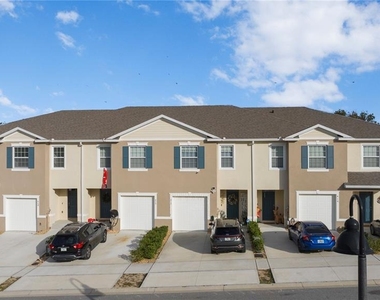 402 Feltrim Reserve Boulevard - Photo Thumbnail 1