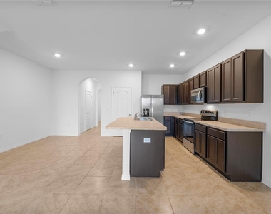 402 Feltrim Reserve Boulevard - Photo Thumbnail 16