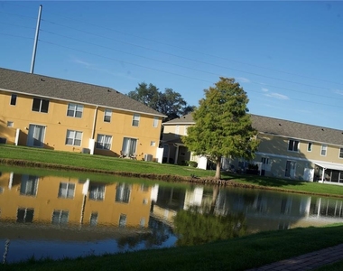 4925 Poolside Dr - Photo Thumbnail 16