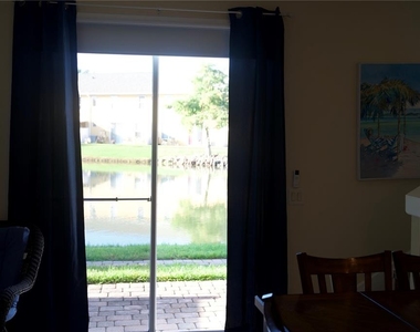 4925 Poolside Dr - Photo Thumbnail 15