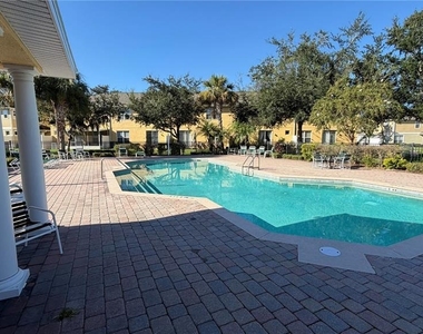 4925 Poolside Dr - Photo Thumbnail 35